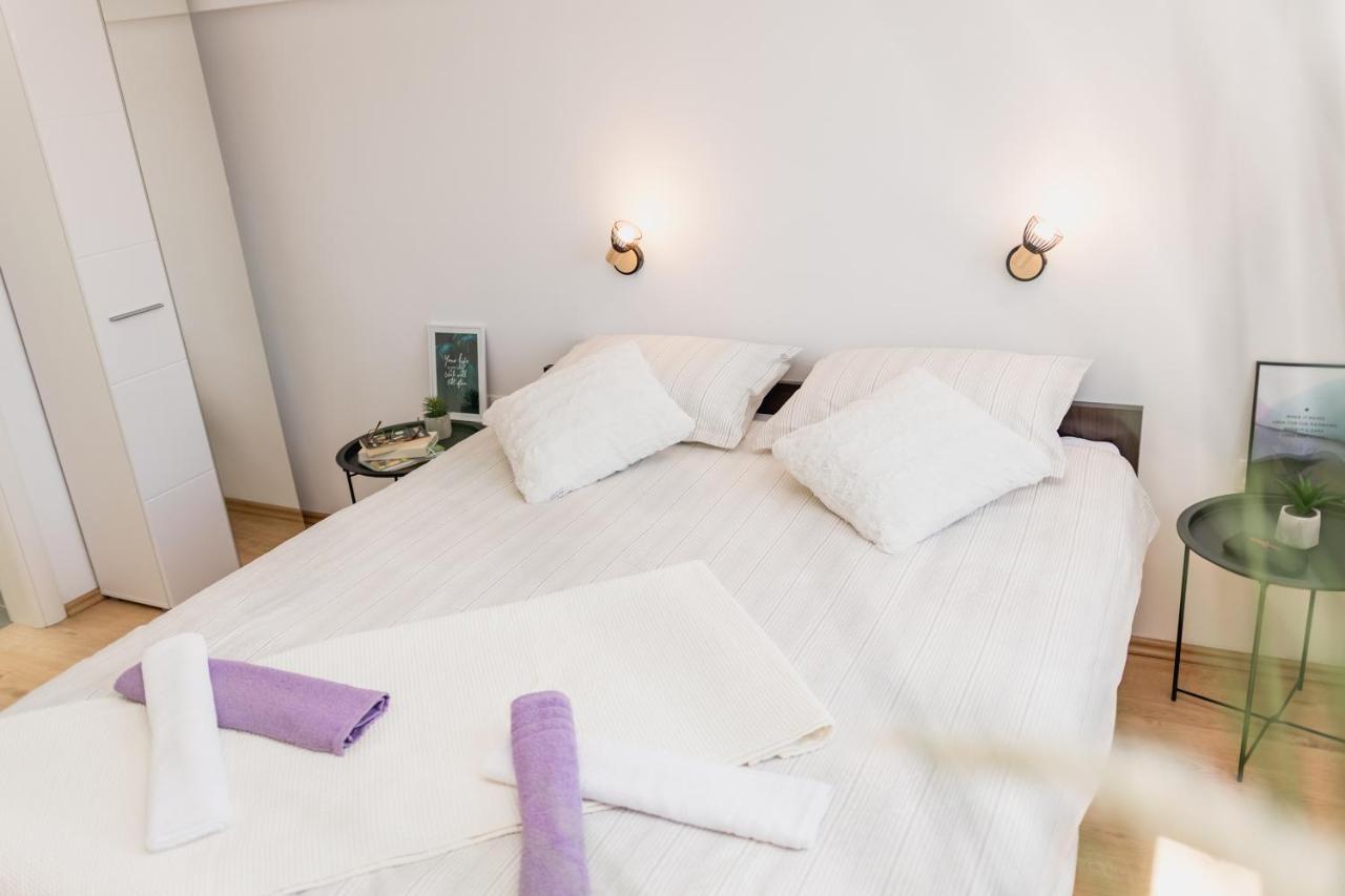 Studio Apartment Harmony Np Krka Лозовац Экстерьер фото